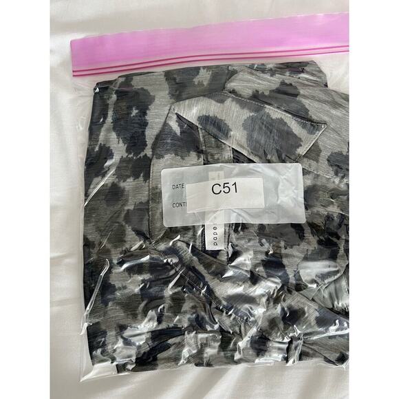 Paper Crane Anthropologie Tunic Dress Women’s Sz M Blouse Abstract Leopard Gray - Picture 13 of 13